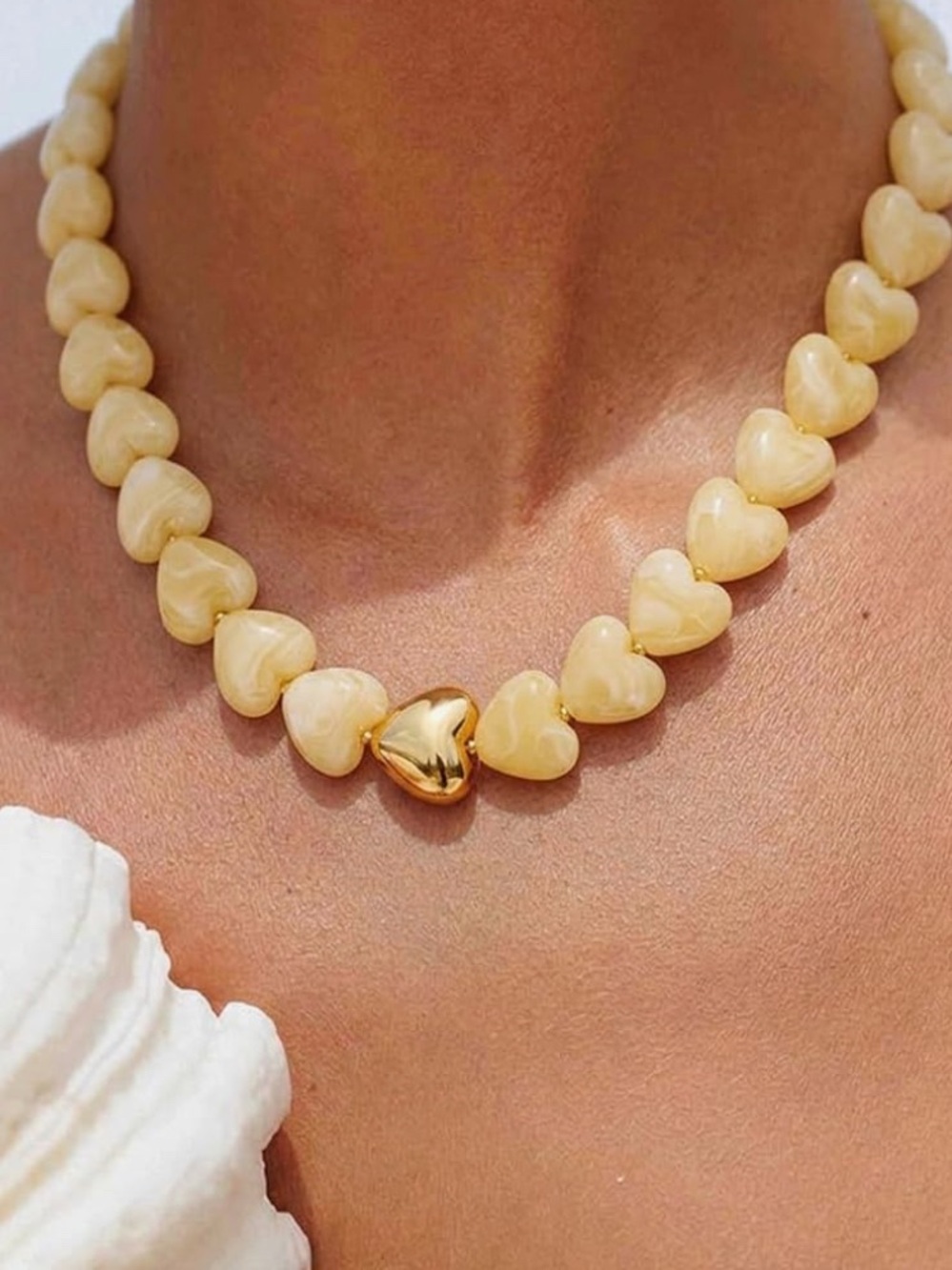 New! Cream Heart Bead Marbled Necklace